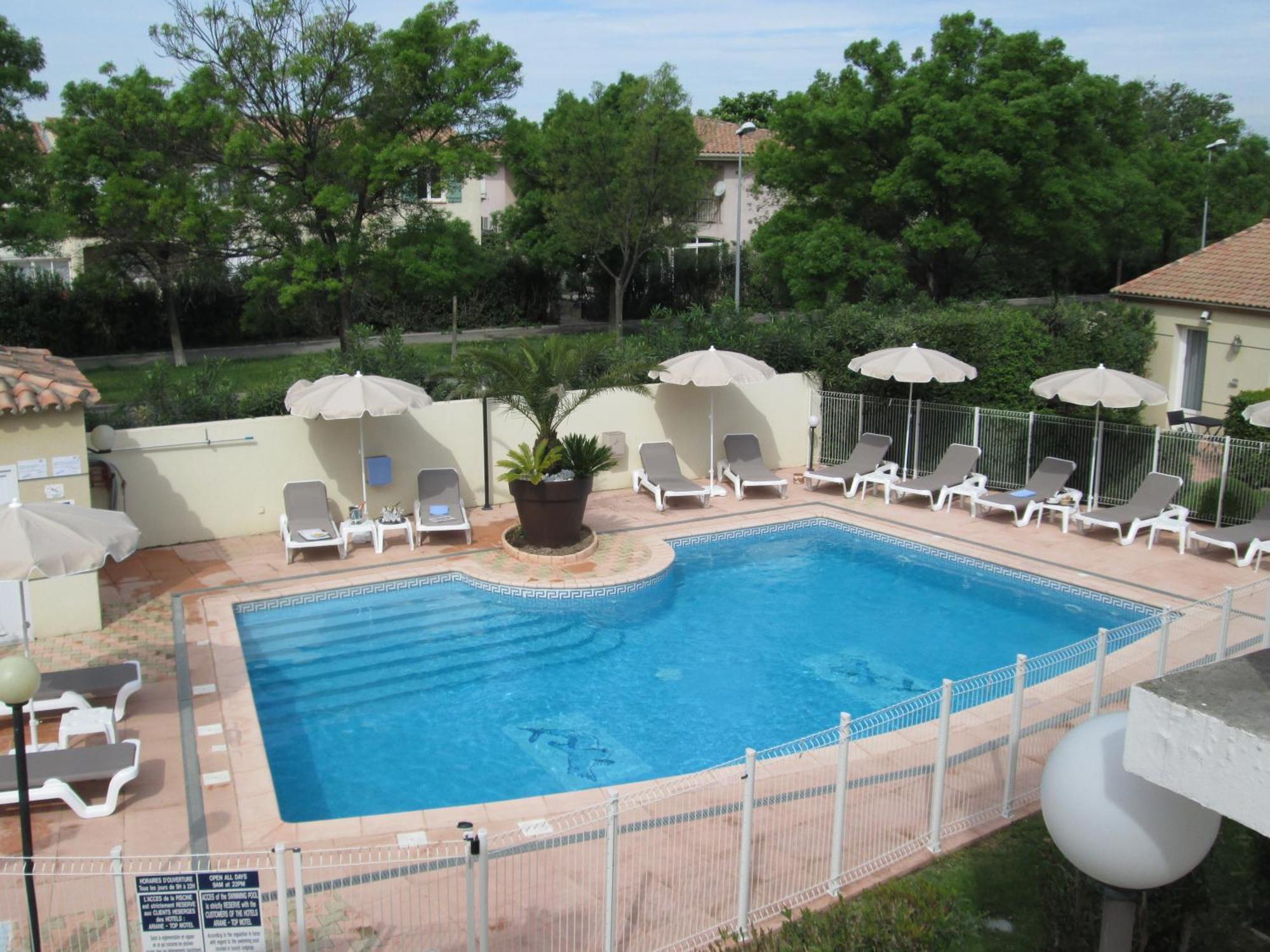 Top Motel Istres Eksteriør billede