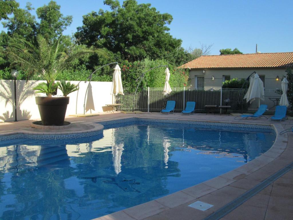 Top Motel Istres Eksteriør billede