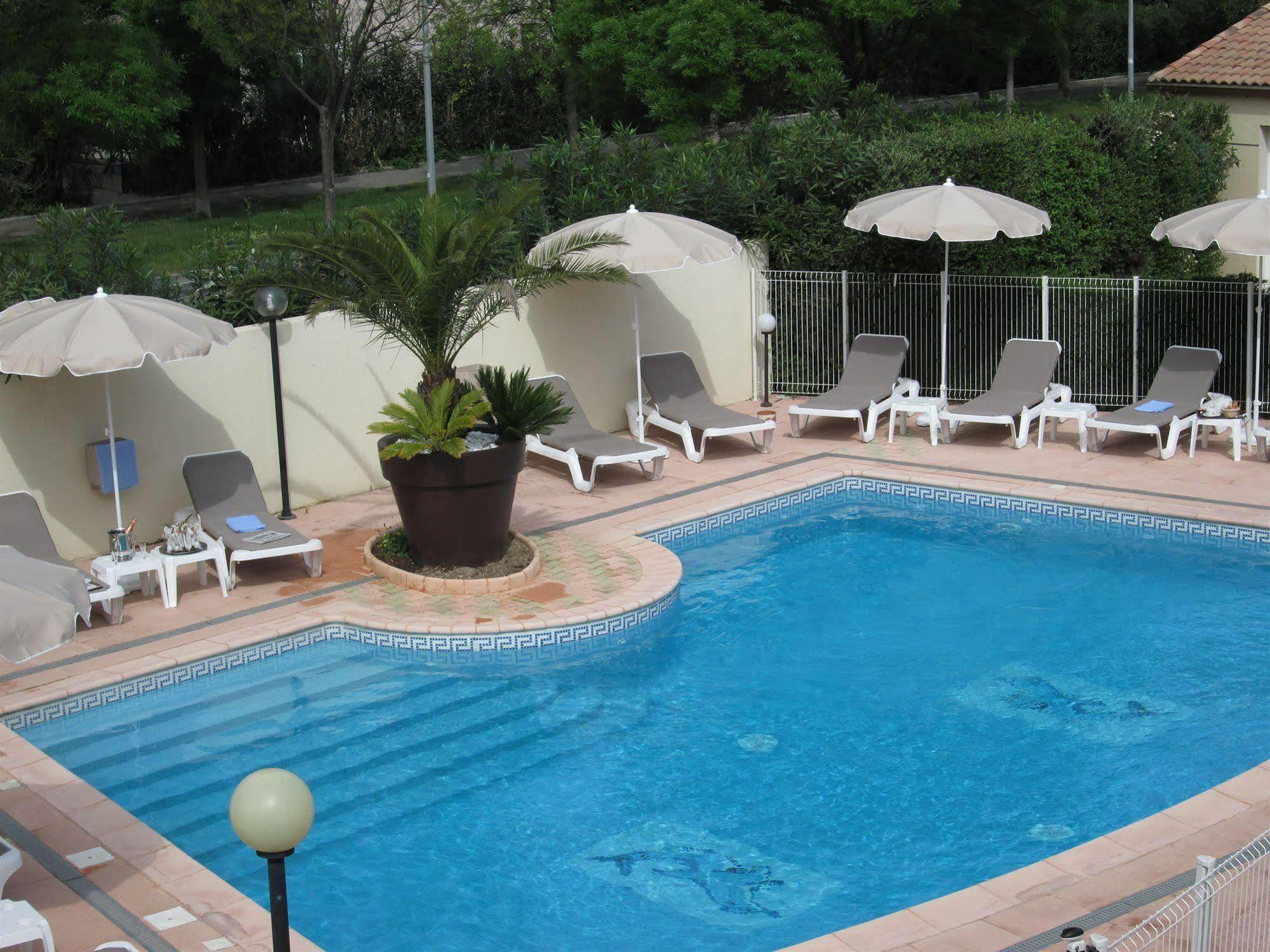 Top Motel Istres Eksteriør billede